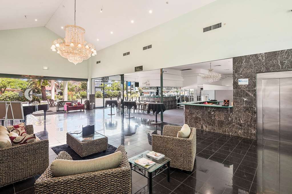 Comfort Hotel Pacific Кливланд Интериор снимка